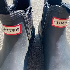 Hunter Chelsea Boots - Woman’s size 6 / Black